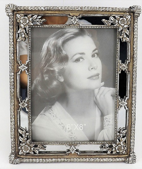 Κορνίζες Αντικέ