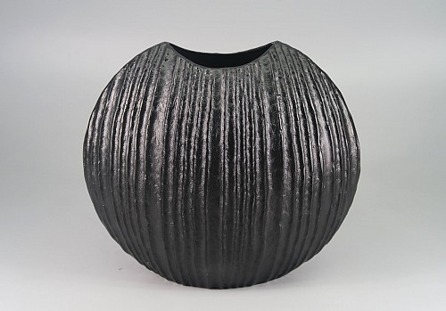 Μεταλλικό Πλακέ Βάζο Μαύρο 37x16x33cm