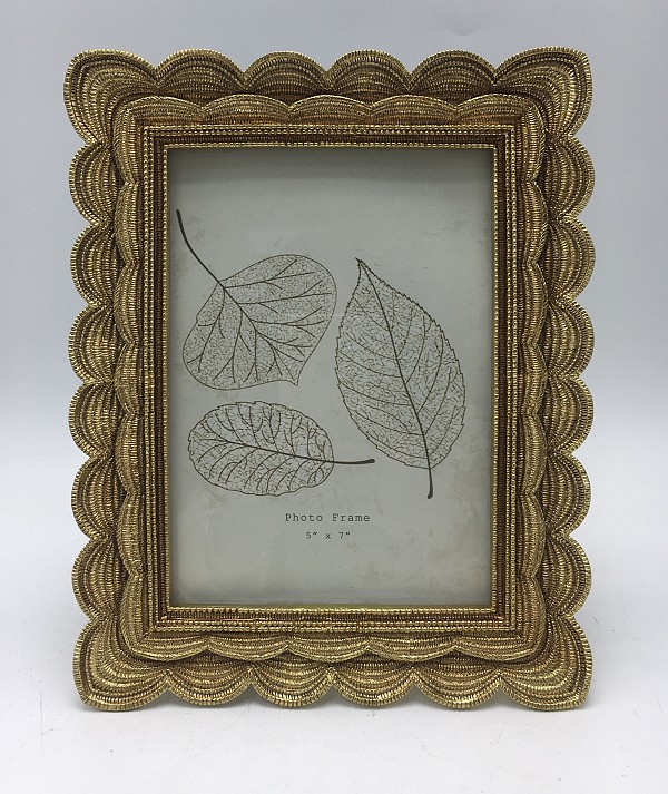 Κορνίζα Polyresin Χρυσή Ανάγλυφη  22225-57  13×18εκ.